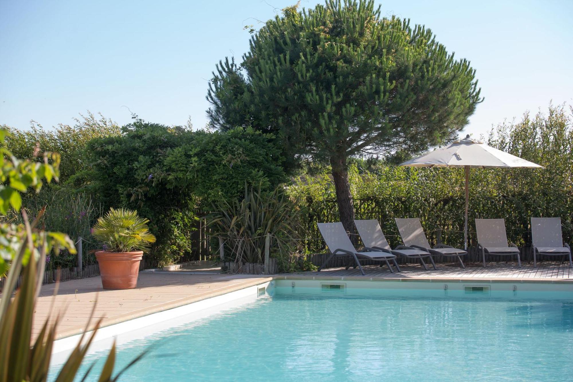 Eco-Domaine La Fontaine - Hotel-Spa ポルニック エクステリア 写真
