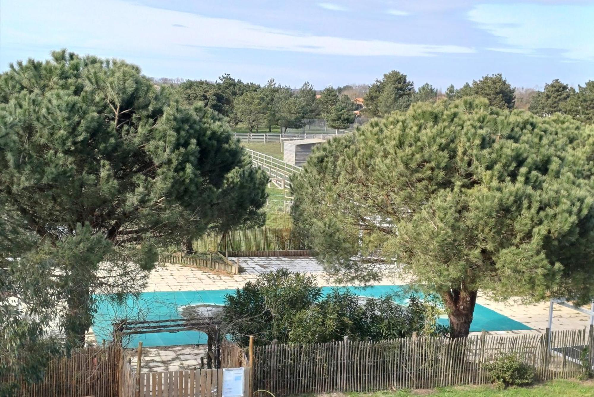 Eco-Domaine La Fontaine - Hotel-Spa ポルニック エクステリア 写真