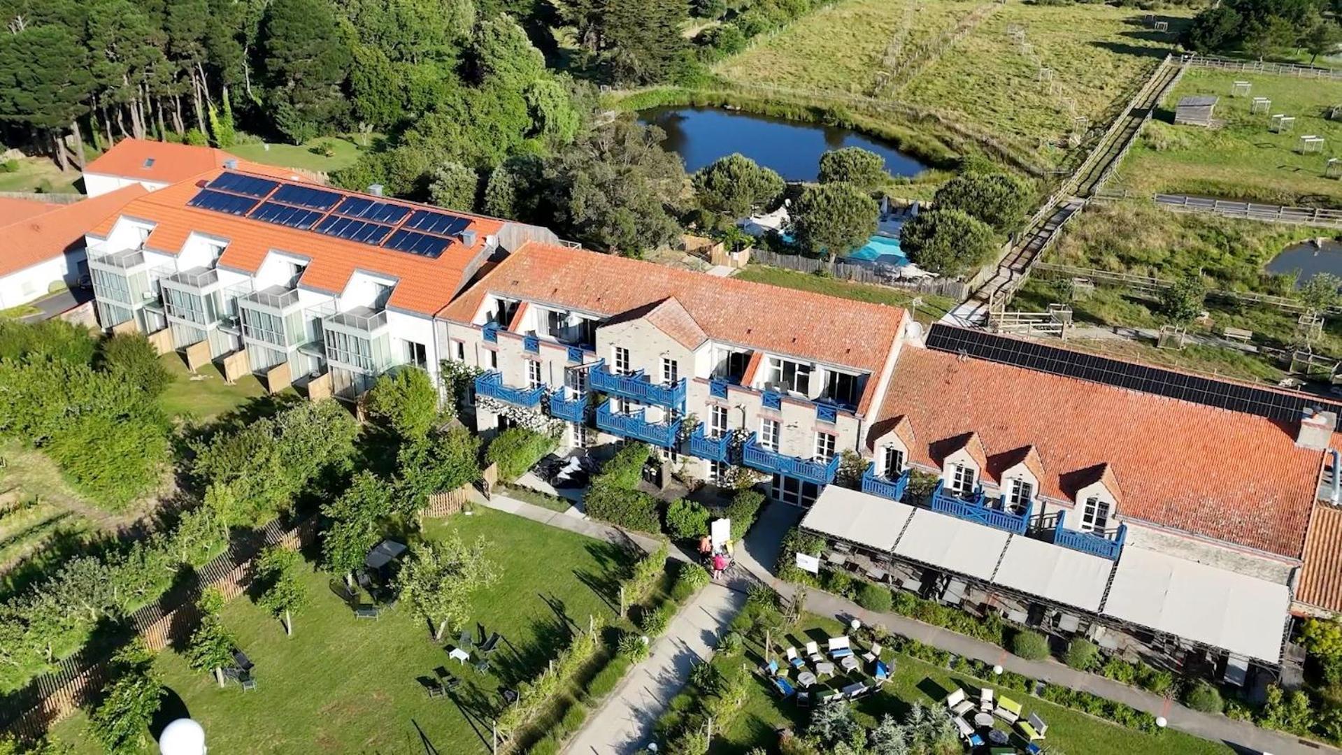 Eco-Domaine La Fontaine - Hotel-Spa ポルニック エクステリア 写真